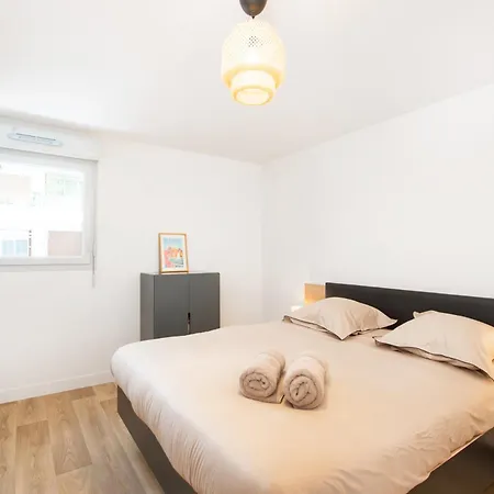 Bouin - Frontiere Monaco - Luxueux 2 Pieces Refait A Neuf